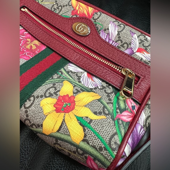 Gucci Ophelia Crossbody - Picture 4 of 9